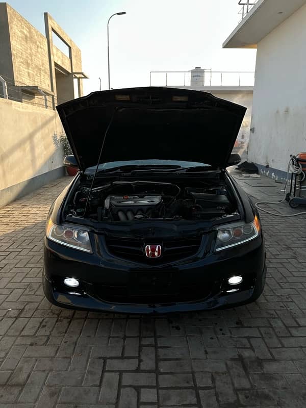 Honda Accord 2004 3