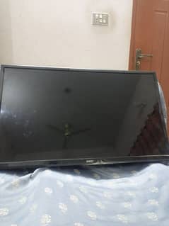 32 inch LED Tv " smart Tv" urgent sale.