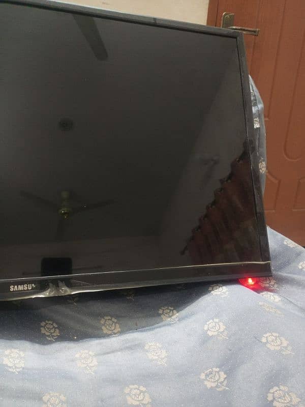 32 inch LED Tv " smart Tv" urgent sale. 1