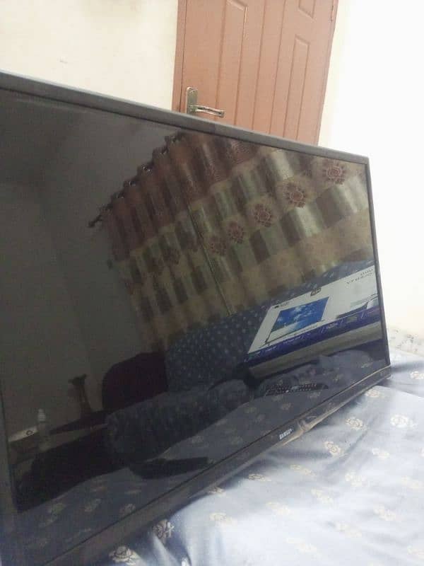 32 inch LED Tv " smart Tv" urgent sale. 8