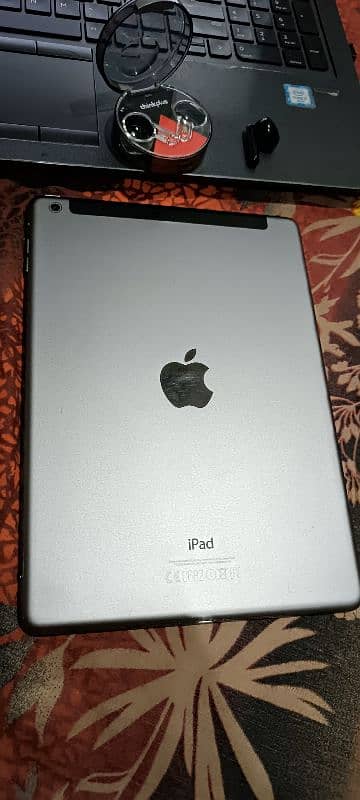 Apple iPad Air 1 - Excellent Condition, SIM Supported, Great Price! 2