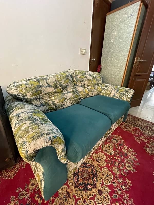 7Seater Sofa set for sale condition 9/10 urgent sale. 4