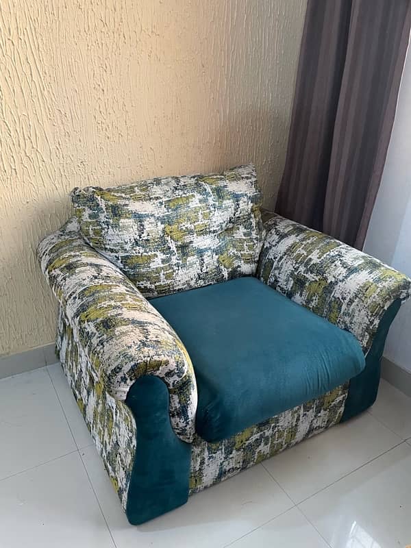 7Seater Sofa set for sale condition 9/10 urgent sale. 11