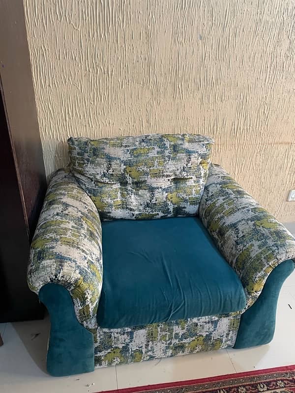 7Seater Sofa set for sale condition 9/10 urgent sale. 12