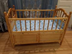 wooden high quality extendable cot