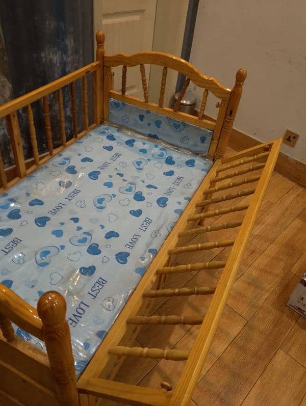 wooden high quality extendable cot 3