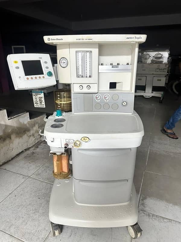 Anesthesia machines machine 4