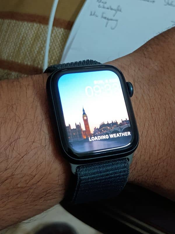 Apple Smart Watch SE 2nd Gen 6