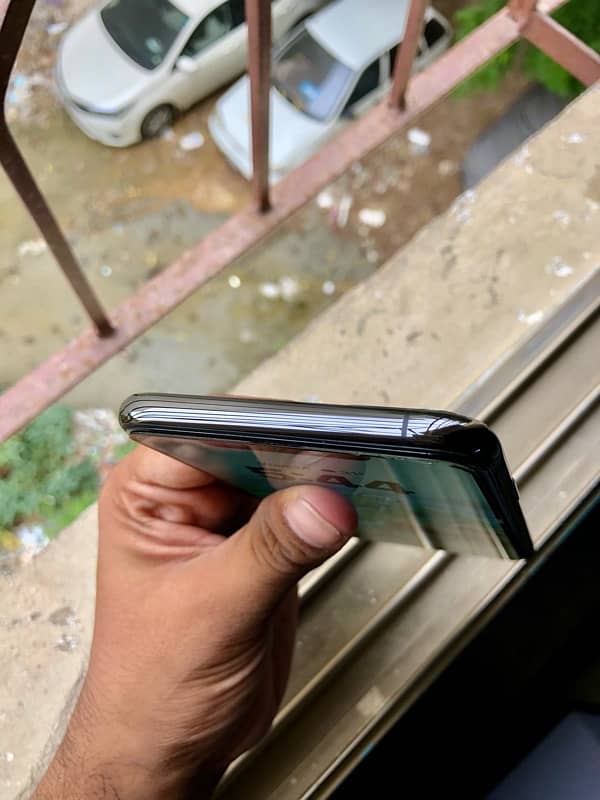 IPhone 11 Pro Max 256GB DUAL PTA 8