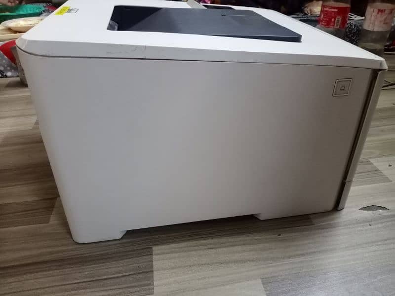 HP LaserJet Pro M452nw 2