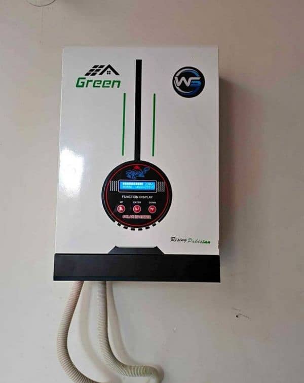 solar inverter for 4 pannel available 0