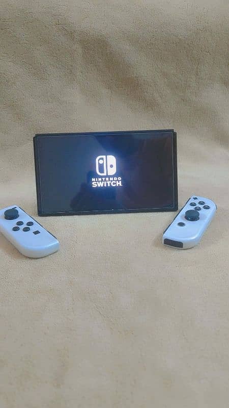 urgent sale!!! Nintendo switch oled 3