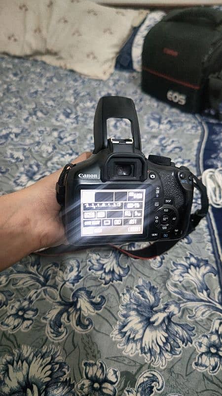 Canon 1300 D 1