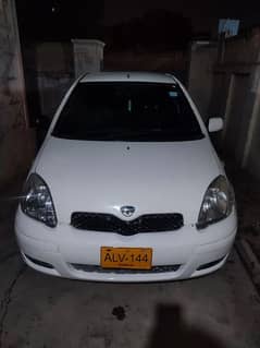 Toyota Vitz 2001