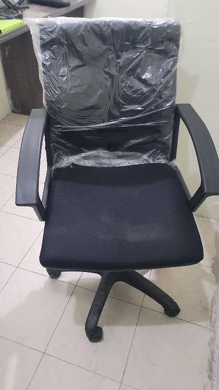 3 office chairs for sale 0