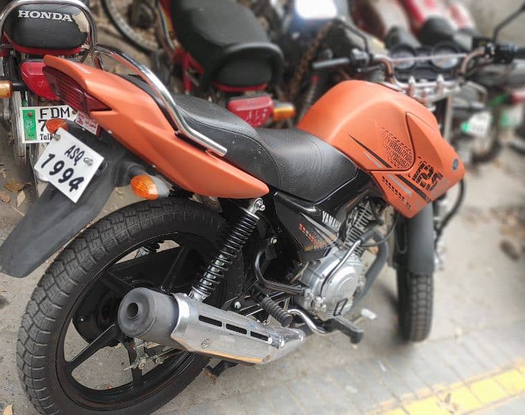 Yamaha YBR 125G Urgent Sale and best price 3