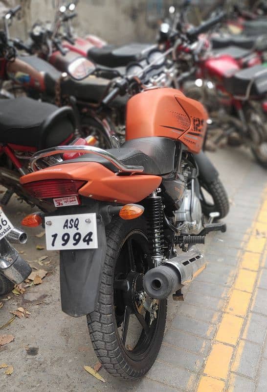 Yamaha YBR 125G Urgent Sale and best price 4