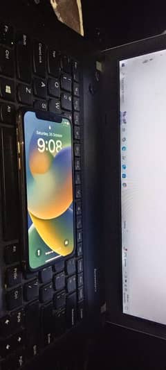 xs (iPhone xs) perfect condition 0