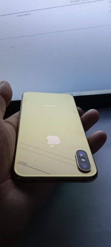 xs (iPhone xs) perfect condition 1