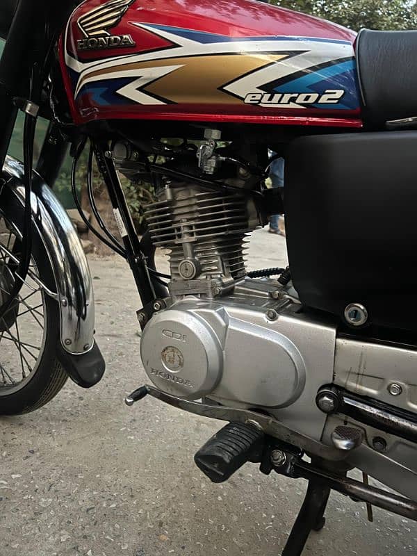 Honda CG 125 2020 model golden number for sale 8