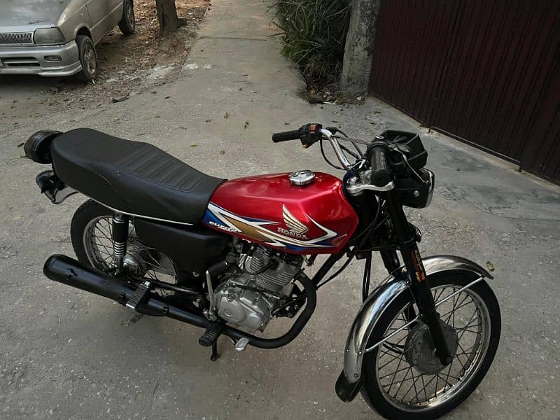 Honda CG 125 2020 model golden number for sale 12