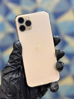 Apple iphone 11 pro  64GB  GOLD 0