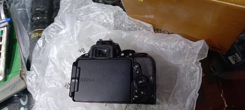 Nikon d5600 Box pack Condition 1 year warranty 03432112702 3