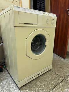 ARISTON FULLY AUTOMATIC WASHING MACHINE