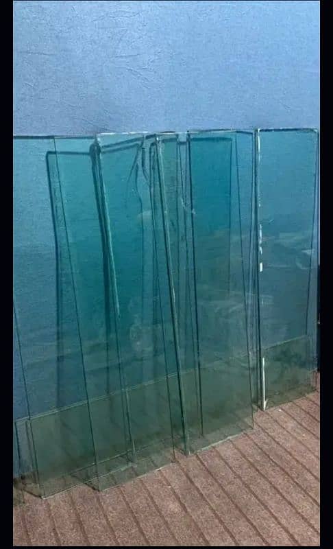 12mm Glass Racks for Shops & Office Use Size 10×10 foot. 1