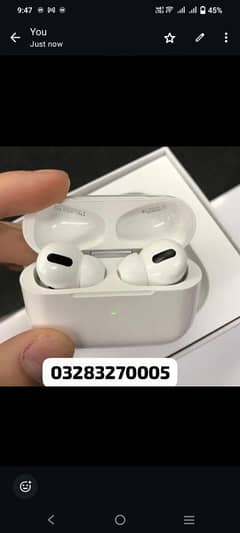 •  Material: Plastic •  Connectivity Tech: Wireless, Bl