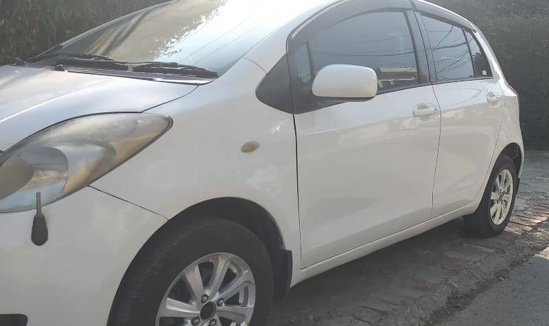 Toyota Vitz 2006 1