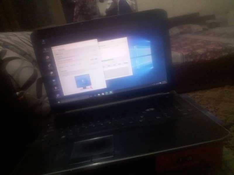 Dell i52nd generation 4gb ram 350gb hhd without battery heavy machine 0