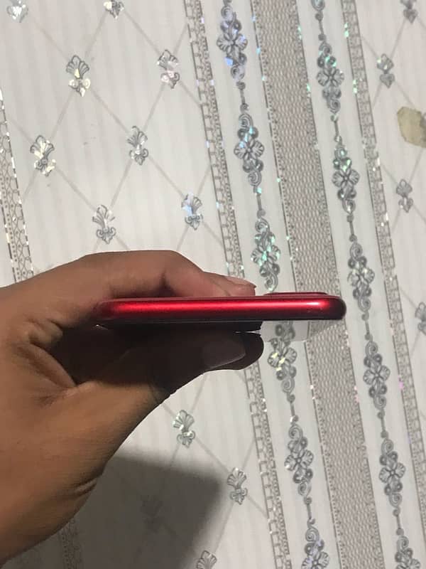 iPhone 8Plus (64GB Pta Approve) 4