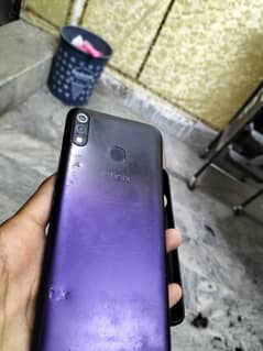 INFINIX HOT 8