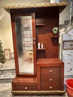 dressing table