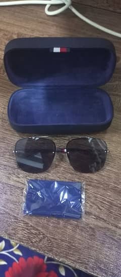 Sun glasses Orignal Tommy Filfiger