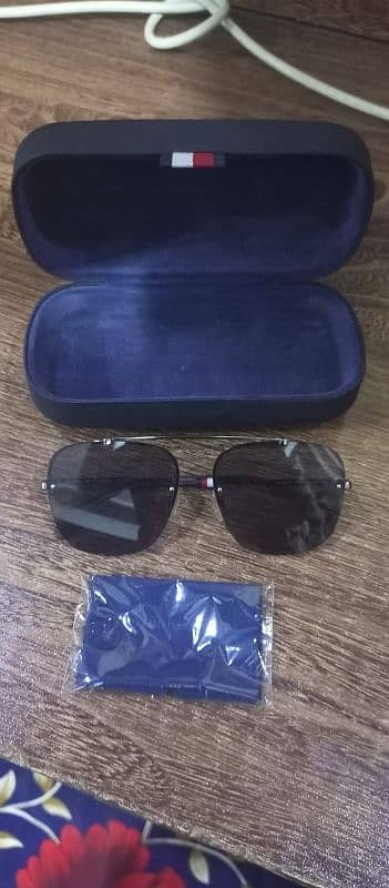 Sun glasses Orignal Tommy Filfiger 0