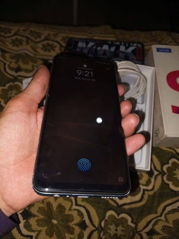 vivo s1 complete box no open no repair no any falt: 03094605917 5