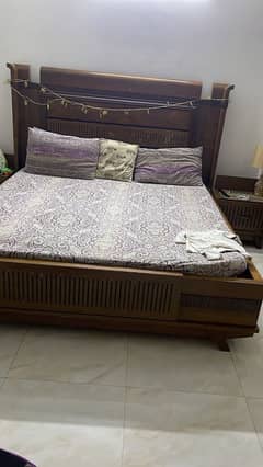 king size bed, dressing, console 0