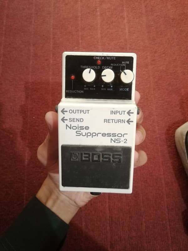 Boss NS-2 Noise Surpressor Electric Guitar effect pedal for distortion 1