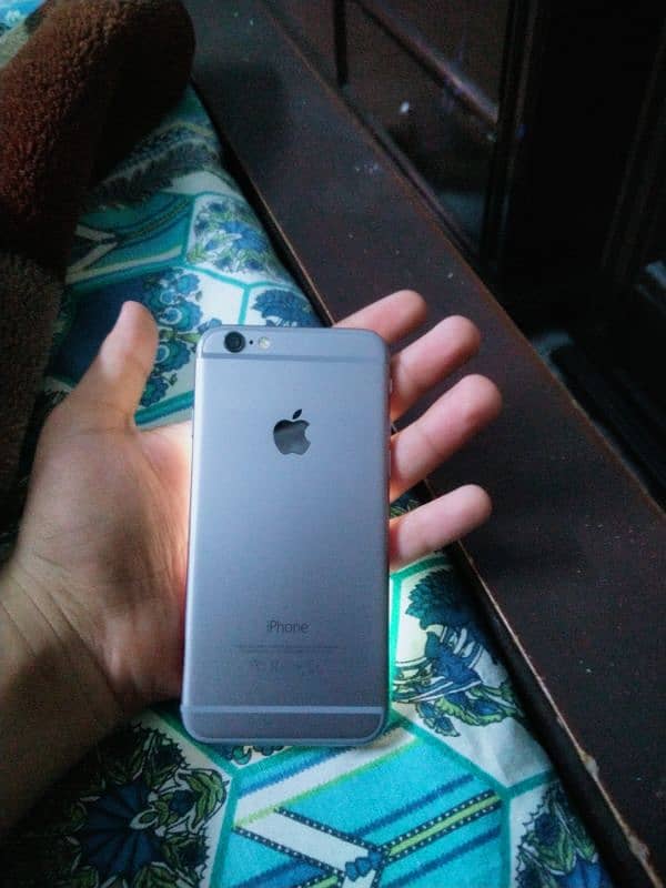 iphone 64gb or sim working ha 1