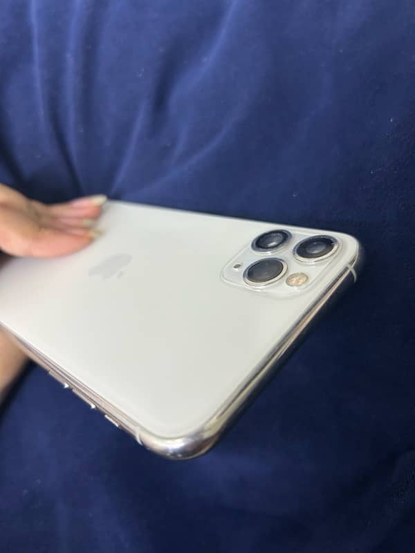 Iphone 11 pro max 2