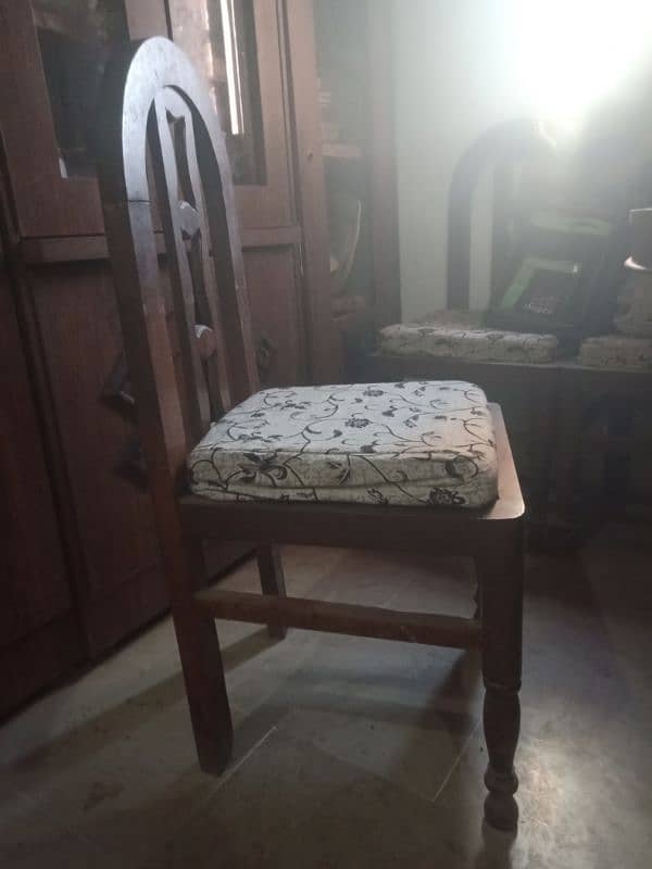 Dinning Table 4 sale 1