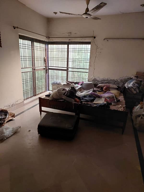 17 Marla Double Storey Old House Nespak Society Phase-1 Lahore 21