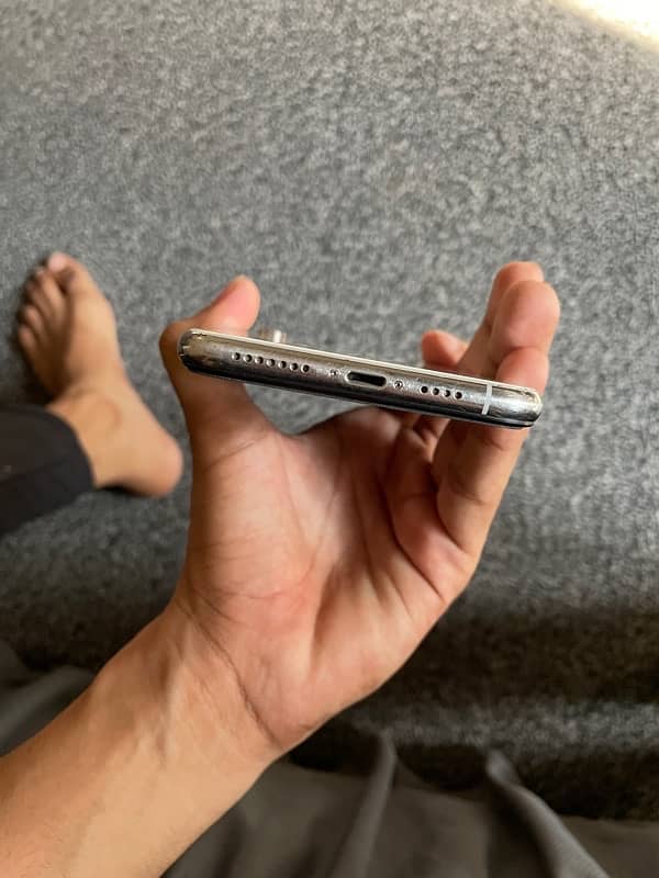 iphone xs Max 64gb zong sim permanent working 5