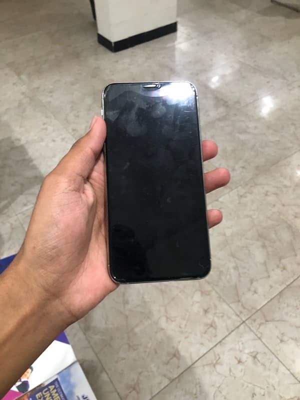 Iphone 11 pro max 5