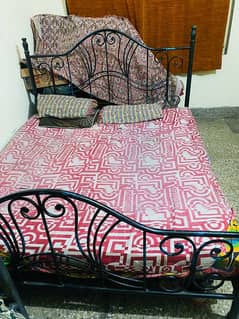 Double Bed iron