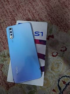 vivo S1