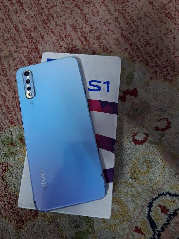 vivo S1 0