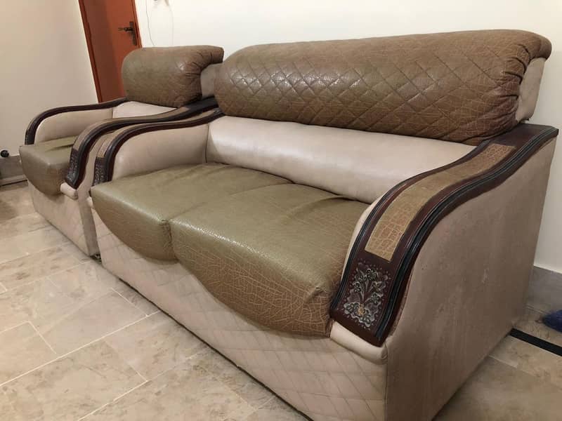 7 Sweater Sofa set | Good Foam | Condition 9/10 1